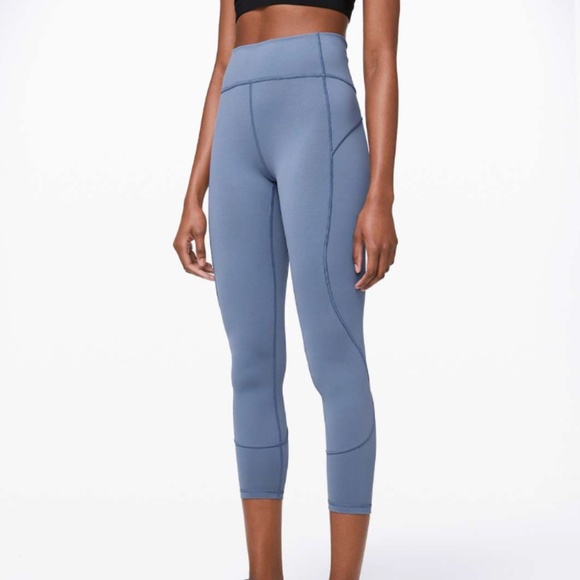 NWOT Lululemon In Movement 7/8 Tight Legging in Oasis Blue Size 4 (everlux) - Picture 1 of 4